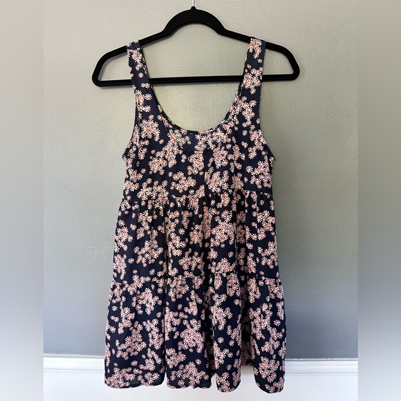 Urban Outfitters rompers M - Picture 3 of 5